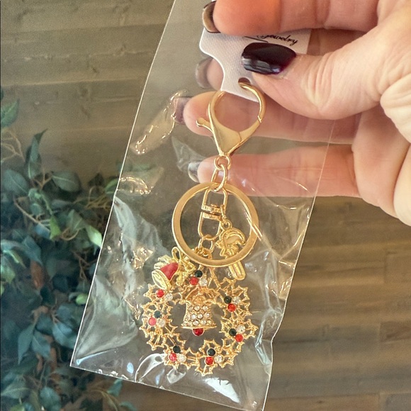 Christmas wreath, rhinestone bag, charm - Picture 2 of 3